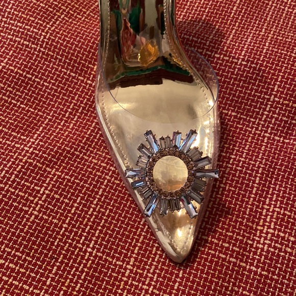 Woman’s Wetkiss Heels Clear and Gold 8 - Picture 6 of 8